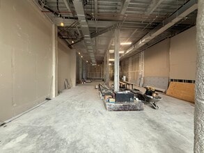 141 N 6th St, Brooklyn, NY for lease Interior Photo- Image 2 of 6