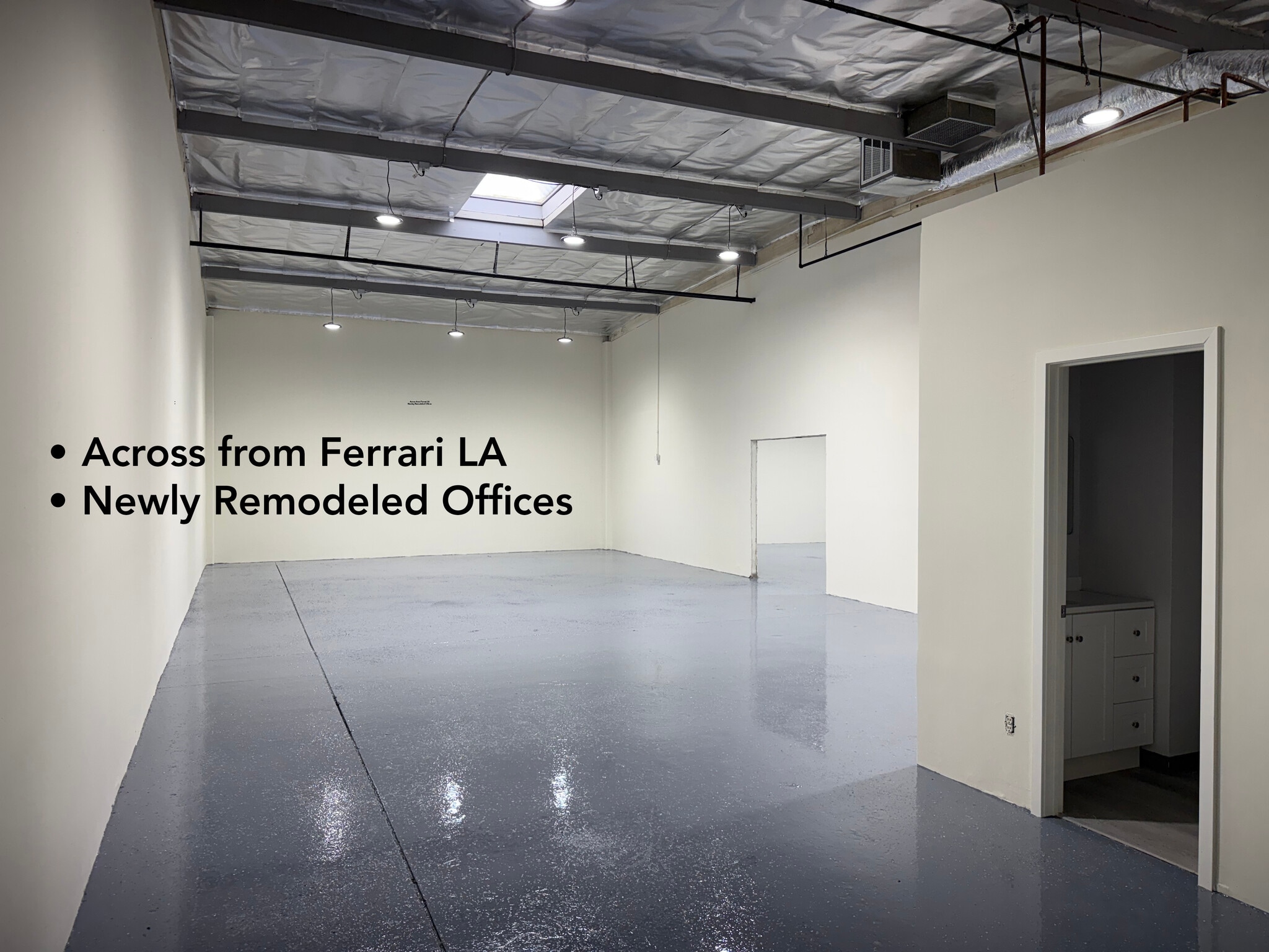 7020 Hayvenhurst Ave, Van Nuys, CA for lease Interior Photo- Image 1 of 4