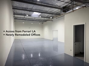 7020 Hayvenhurst Ave, Van Nuys, CA for lease Interior Photo- Image 1 of 4