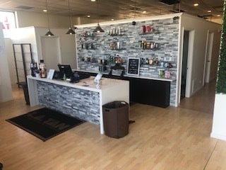 1766 Waukegan Rd, Glenview, IL for lease - Building Photo - Image 1 of 13