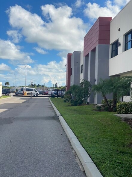 8600 Astronaut Blvd, Cape Canaveral, FL for lease - Building Photo - Image 3 of 12