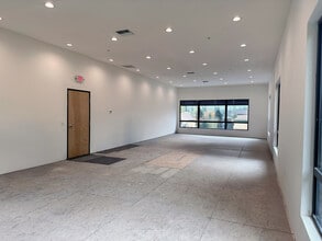 13327 SE Misty Dr, Happy Valley, OR for lease Interior Photo- Image 2 of 4