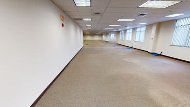 100 International Dr, Portsmouth, NH for lease Interior Photo- Image 1 of 4