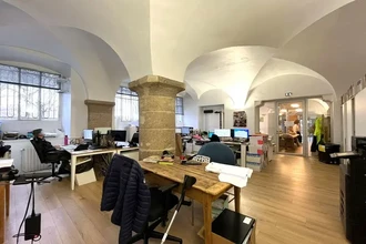 Office in Lyon for lease Interior Photo- Image 2 of 11