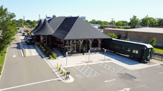 More details for 637 E Michigan Ave, Lansing, MI - Retail for Lease