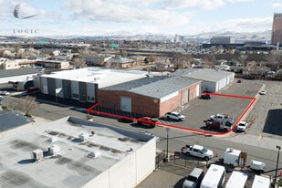 590 Sunshine Ln, Reno NV - Warehouse