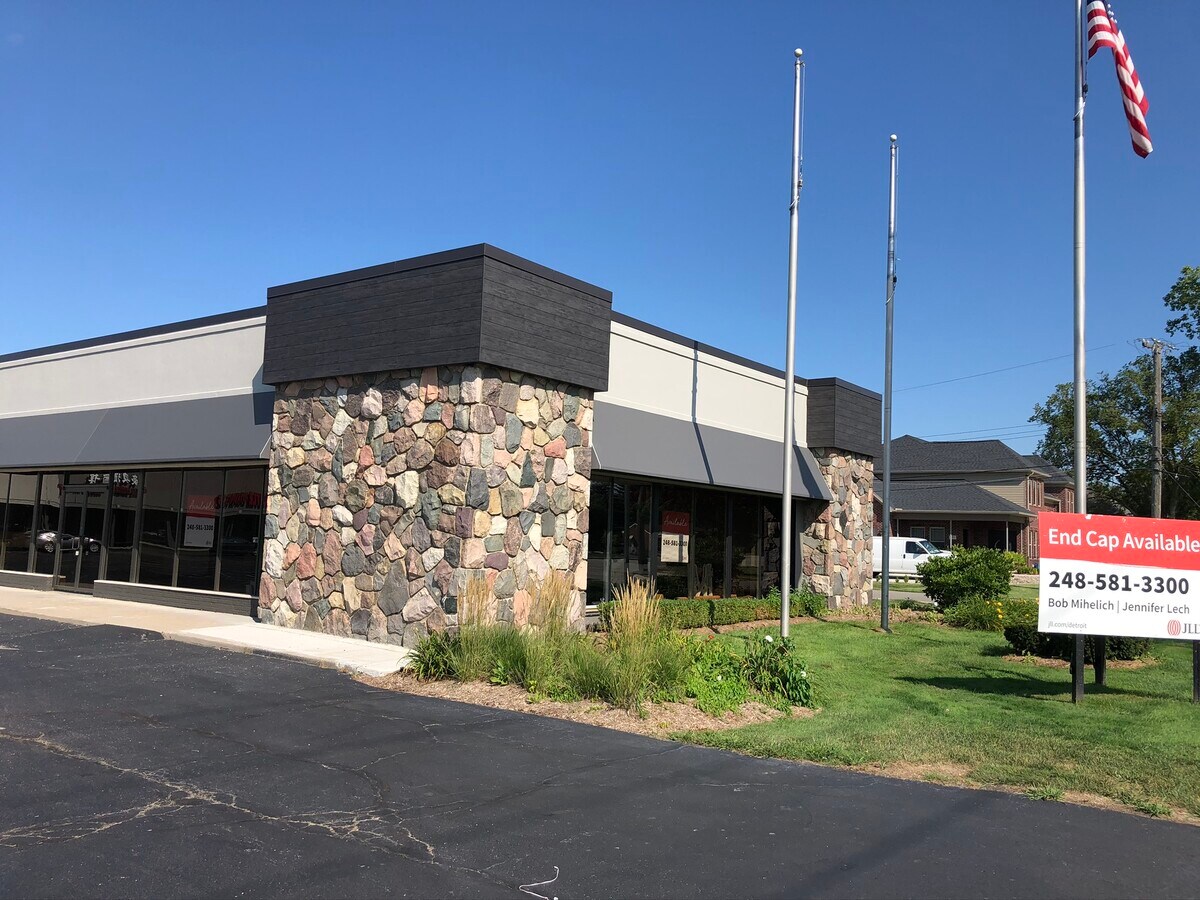 50475137 Rochester Rd, Troy, MI 48085
