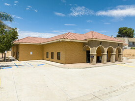 2935 Oswell St, Bakersfield CA - Parking Garage