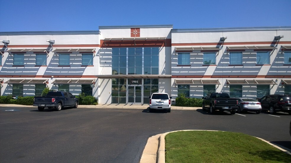 9901 McPherson Rd, Laredo, TX for sale - Other - Image 1 of 1