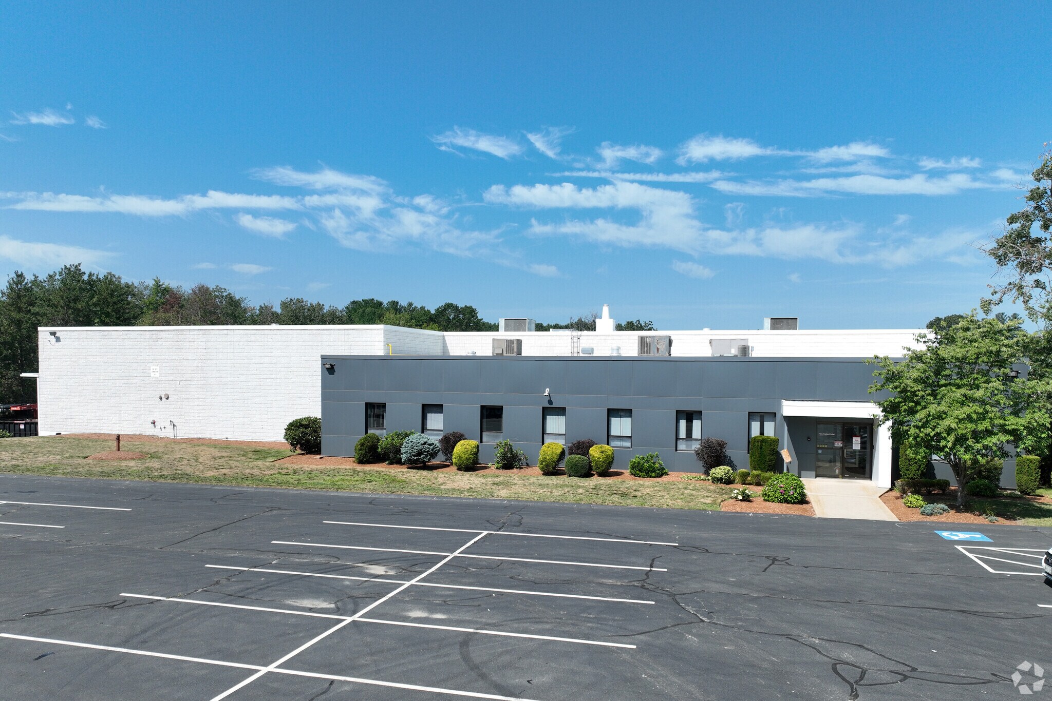 7 Connector Rd, Andover, MA for sale Primary Photo- Image 1 of 1