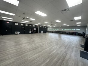 7141 Metropolitan Blvd, Barnhart, MO for lease Interior Photo- Image 1 of 4