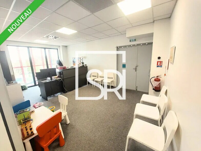 Office in Clermont-Ferrand for lease - Building Photo - Image 3 of 22