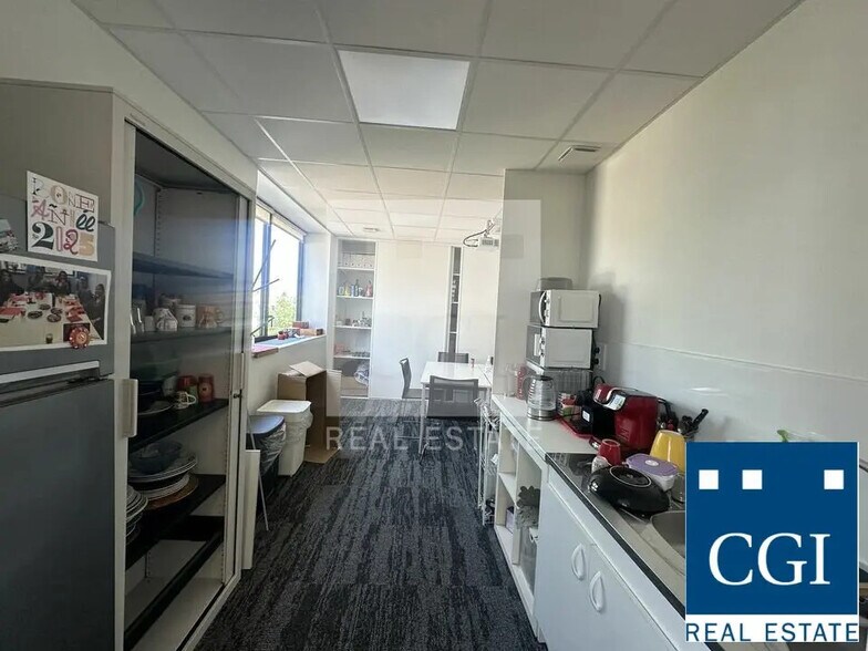 Office in Seyssinet-Pariset for lease - Interior Photo - Image 3 of 7