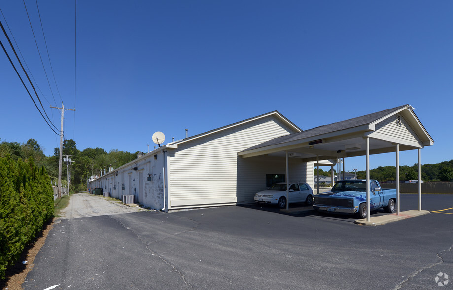 1-53 Village Plaza Way, North Scituate, RI for lease - Building Photo - Image 2 of 24