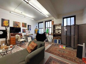 275 4th St E, Saint Paul, MN for lease Interior Photo- Image 2 of 3