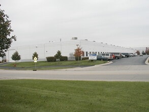 1312 Marquette Dr, Romeoville, IL for lease Interior Photo- Image 1 of 3