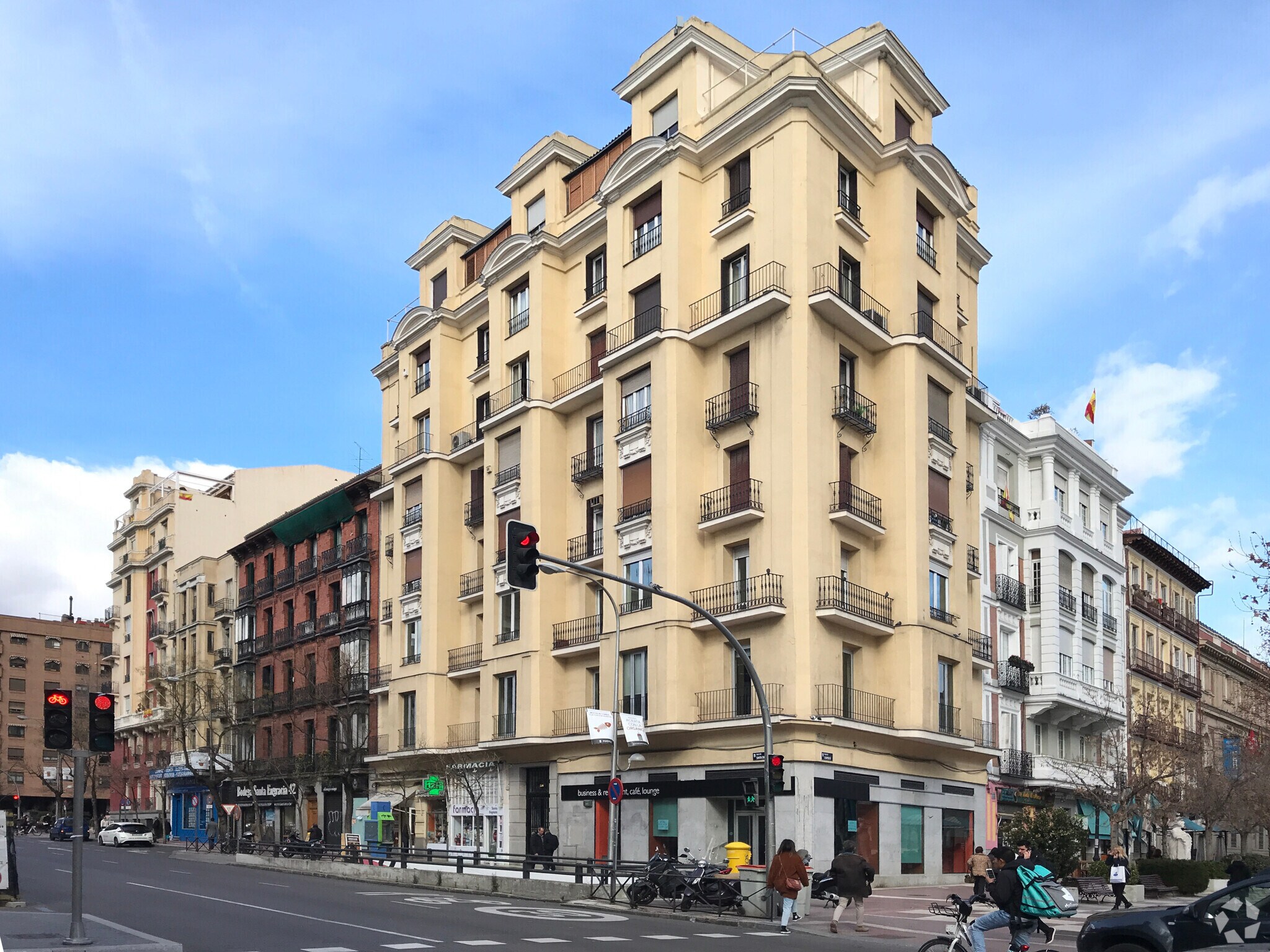 Calle de Santa Engracia, 40, Madrid, Madrid for sale Primary Photo- Image 1 of 1