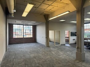 665 3rd St, San Francisco, CA for lease Interior Photo- Image 2 of 4