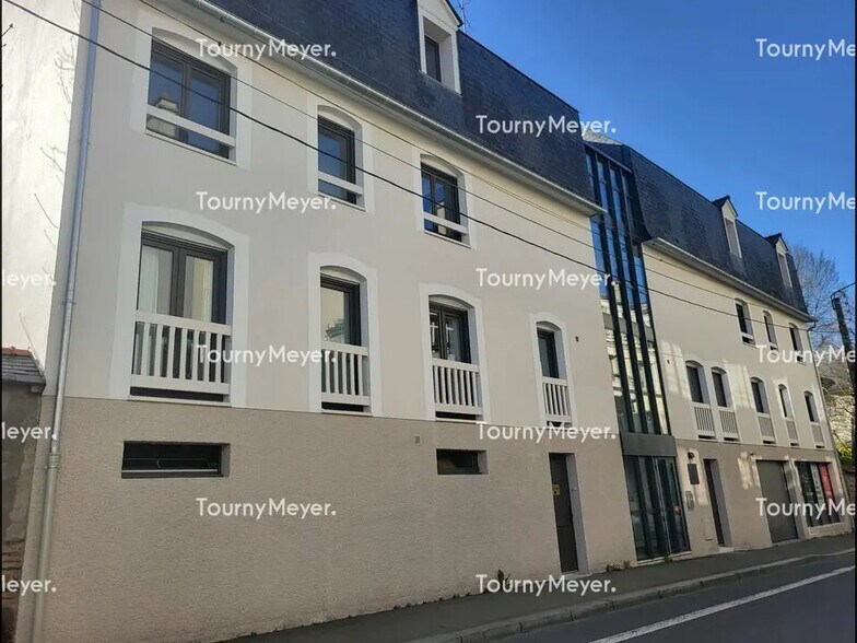 Office in Rennes for lease - Building Photo - Image 1 of 4