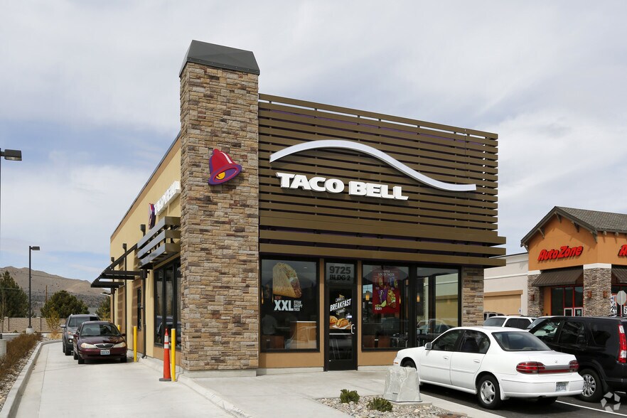 9725 Pyramid Hwy, Sparks, NV for sale - Primary Photo - Image 1 of 1