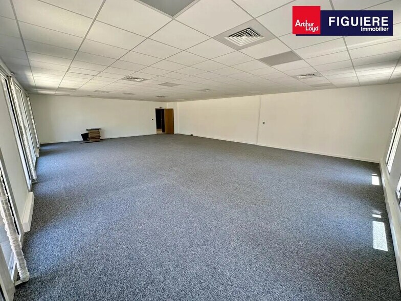 Office in Aix-en-Provence for lease - Interior Photo - Image 3 of 8