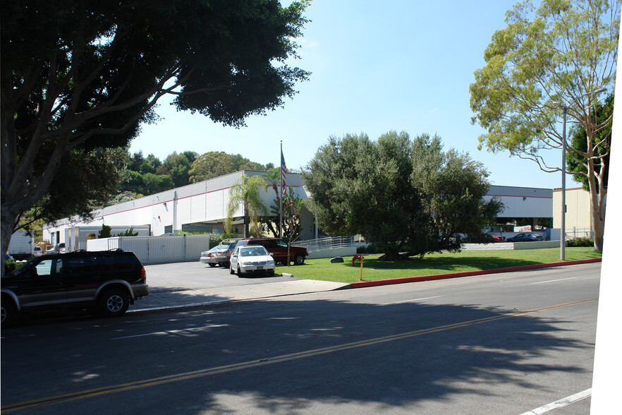 18915 Laurel Park Rd, Rancho Dominguez, CA for lease - Building Photo - Image 1 of 5