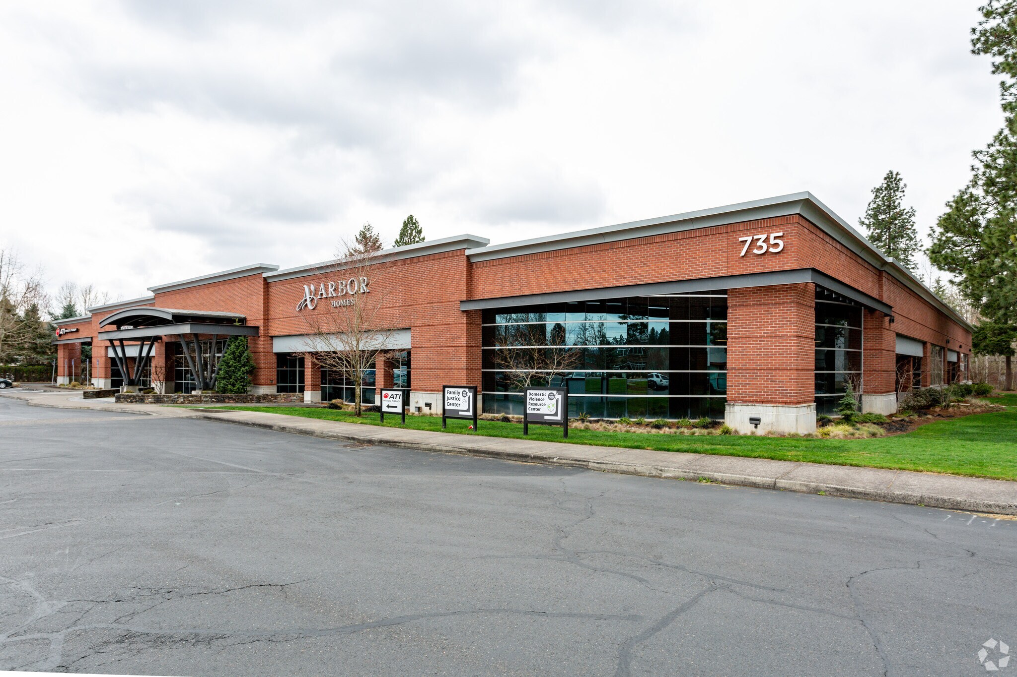 735 SW 158th Ave, Beaverton, OR for lease Building Photo- Image 1 of 9
