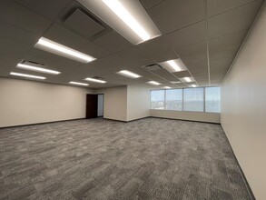 2225 E Randol Mill Rd, Arlington, TX for lease Interior Photo- Image 1 of 3