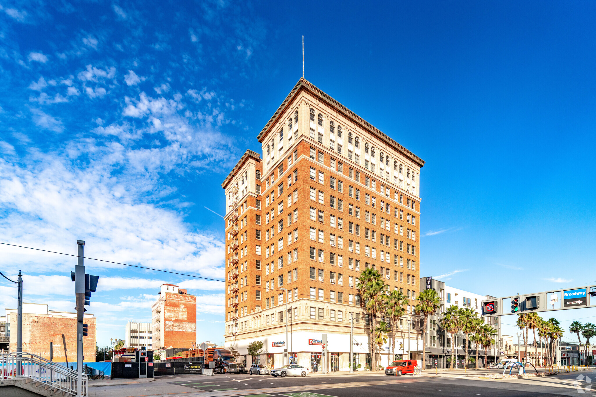 235-247 E Broadway, Long Beach, CA for lease Primary Photo- Image 1 of 17