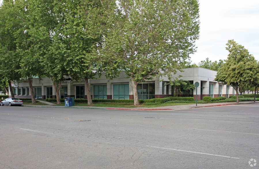3203 W March Ln, Stockton, CA for lease - Primary Photo - Image 2 of 7