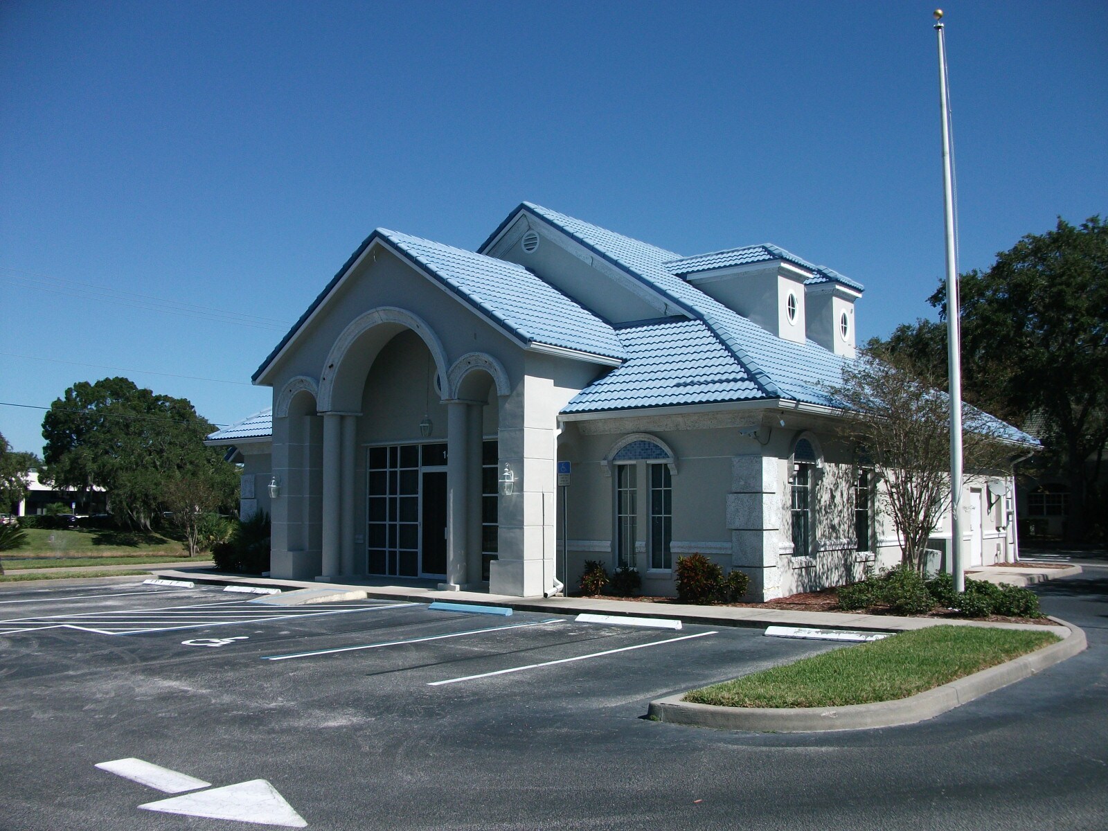 1421 Gateway Dr, Melbourne, FL for sale Primary Photo- Image 1 of 1