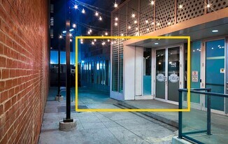 N3 Condos - 448 8 Avenue SE - Bar