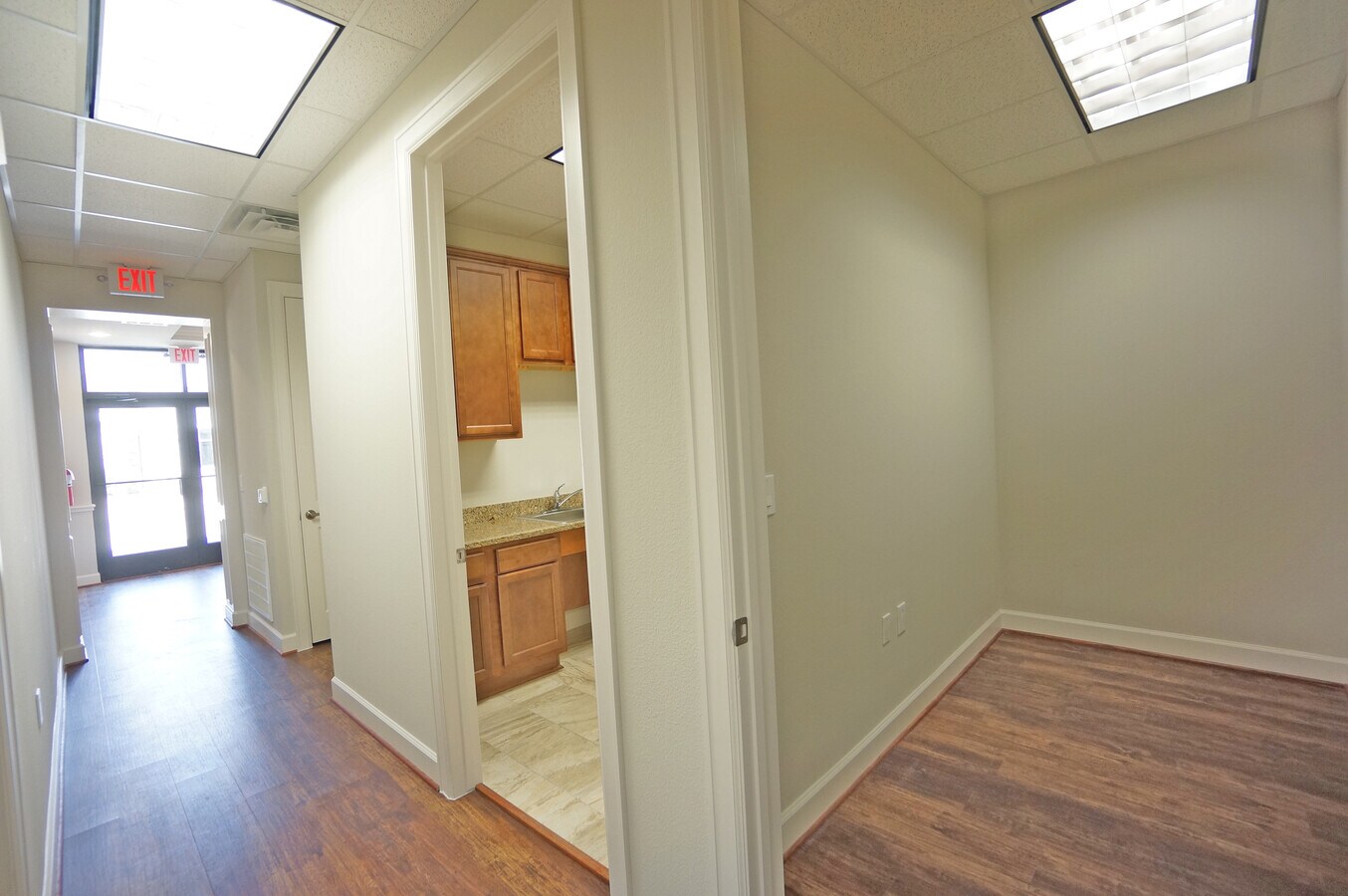 633 E Fernhurst Dr, Katy, TX 77450