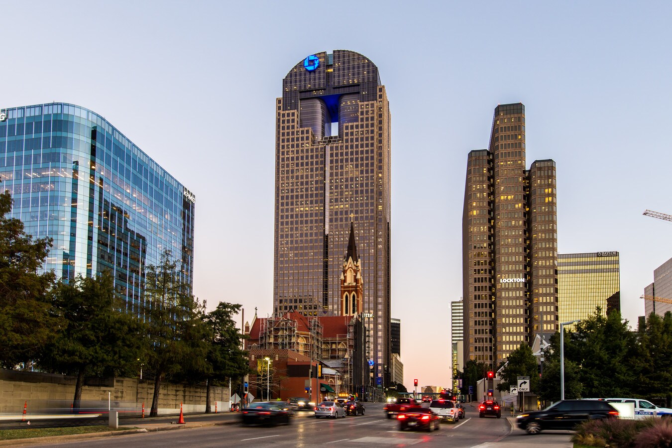 2200 Ross Ave, Dallas, TX 75201 Retail Space for Lease