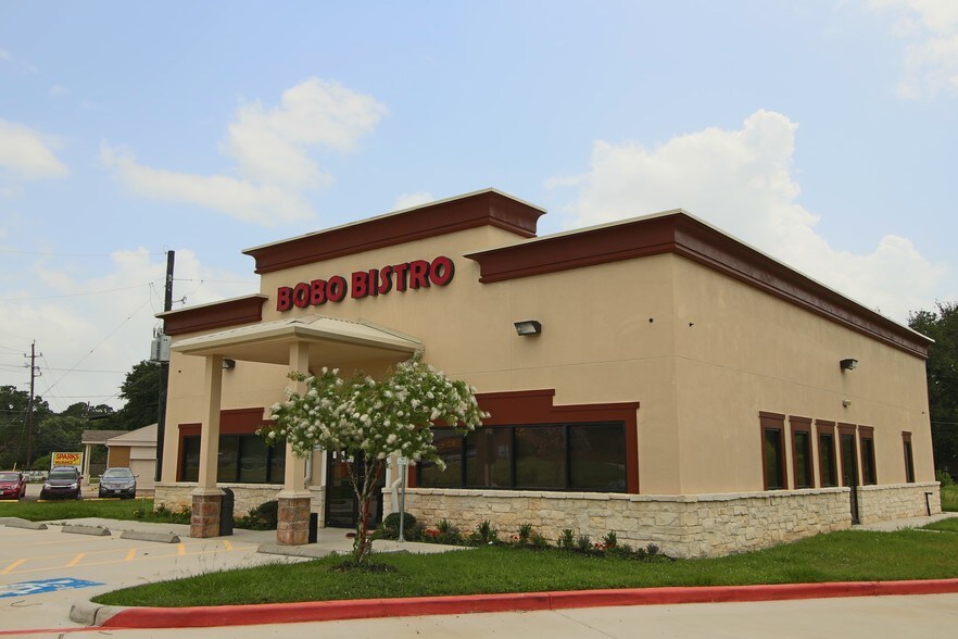 25107 FM 2100 Rd, Huffman, TX for sale - Building Photo - Image 1 of 1