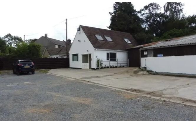 The Barn, Plymouth for sale - Primary Photo - Image 1 of 1