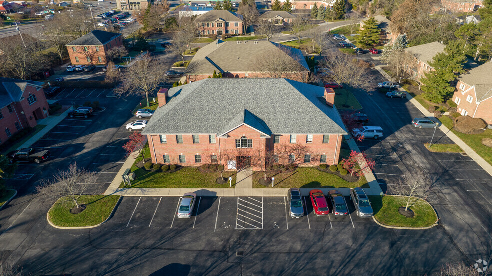 100 Dorchester Sq, Westerville, OH for lease - Building Photo - Image 3 of 11