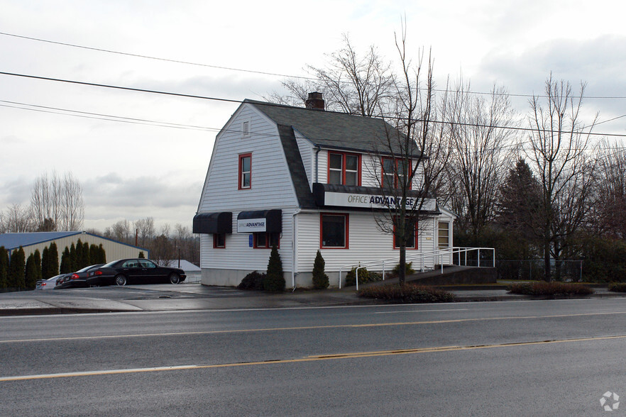 10929 NE Sandy Blvd, Portland, OR for lease - Primary Photo - Image 1 of 3