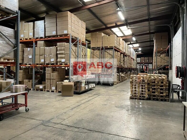 Flex in Villeneuve-lès-Maguelone for lease - Interior Photo - Image 2 of 4