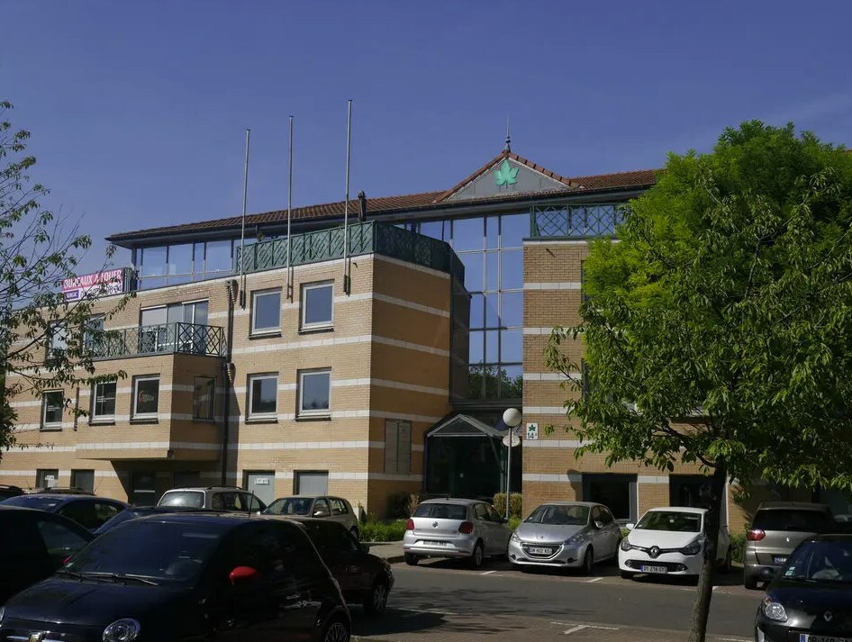 14 Avenue Du Centaure, Cergy for sale Primary Photo- Image 1 of 1