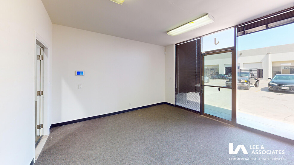 2700 Rose Ave, Signal Hill, CA for lease - Interior Photo - Image 3 of 19