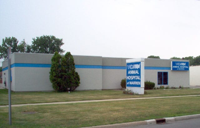 2870 14 Mile Rd, Warren, MI for sale - Building Photo - Image 2 of 7