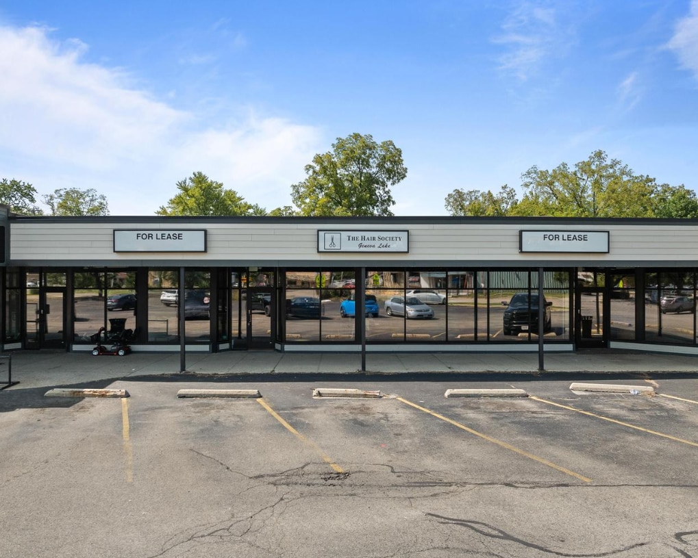 103-111 Park St, Walworth, WI for lease Building Photo- Image 1 of 11