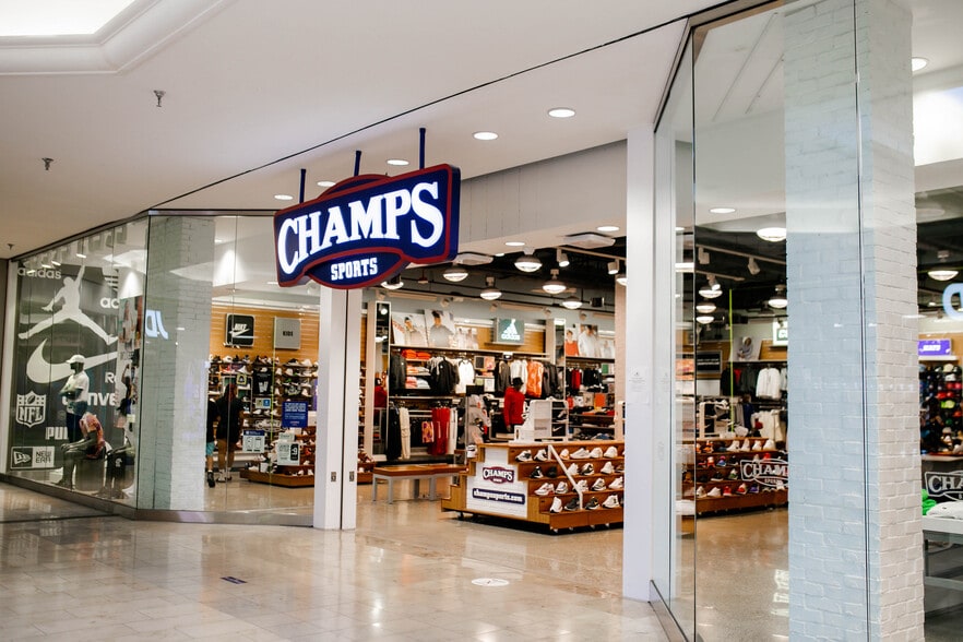 6650 S Westnedge Ave, Portage, MI for lease - Interior Photo - Image 2 of 8