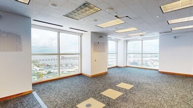 200 S Biscayne Blvd, Miami, FL for lease Interior Photo- Image 2 of 8