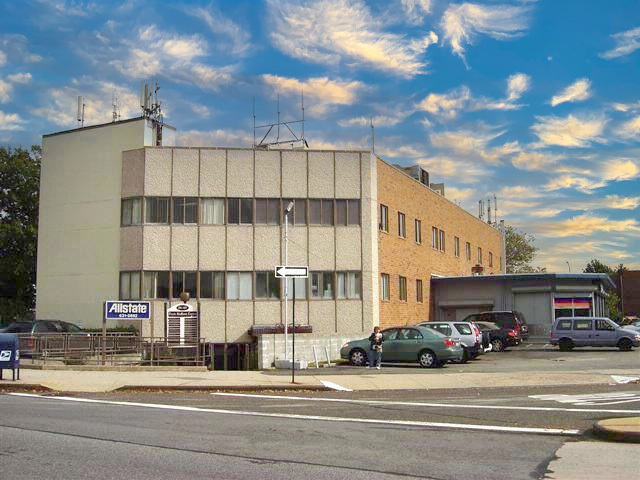 5847 Francis Lewis Blvd, Oakland Gardens, NY for lease - Building Photo - Image 2 of 16