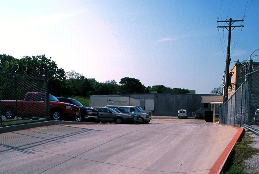 2300 Race St, Fort Worth, TX for lease - Other - Image 2 of 12