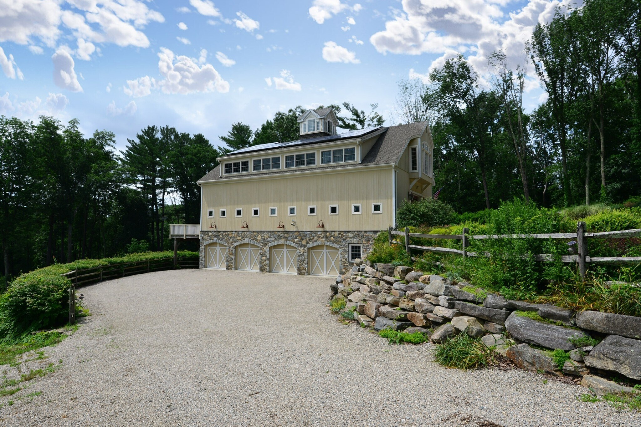 459 Wolf Den Rd, Brooklyn, CT for sale Primary Photo- Image 1 of 1