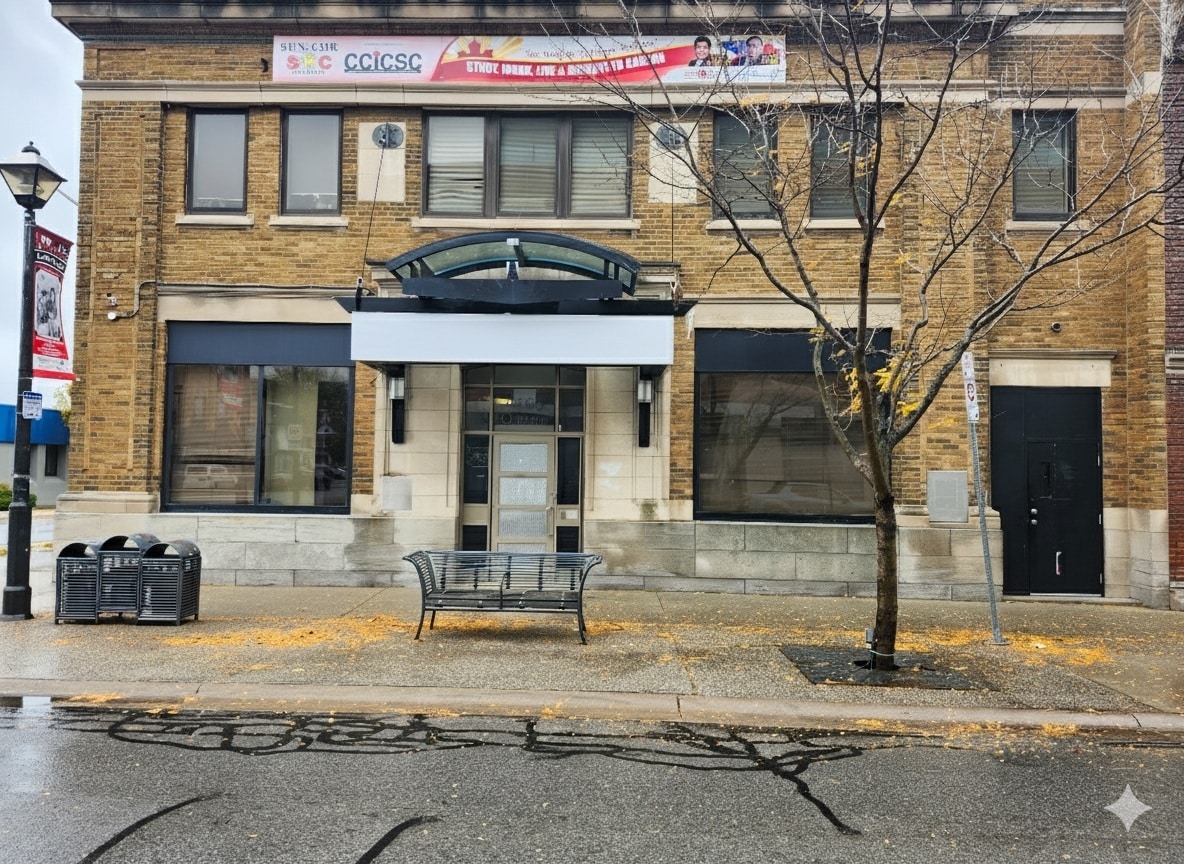 4365 Queen St, Niagara Falls, ON for lease Building Photo- Image 1 of 13
