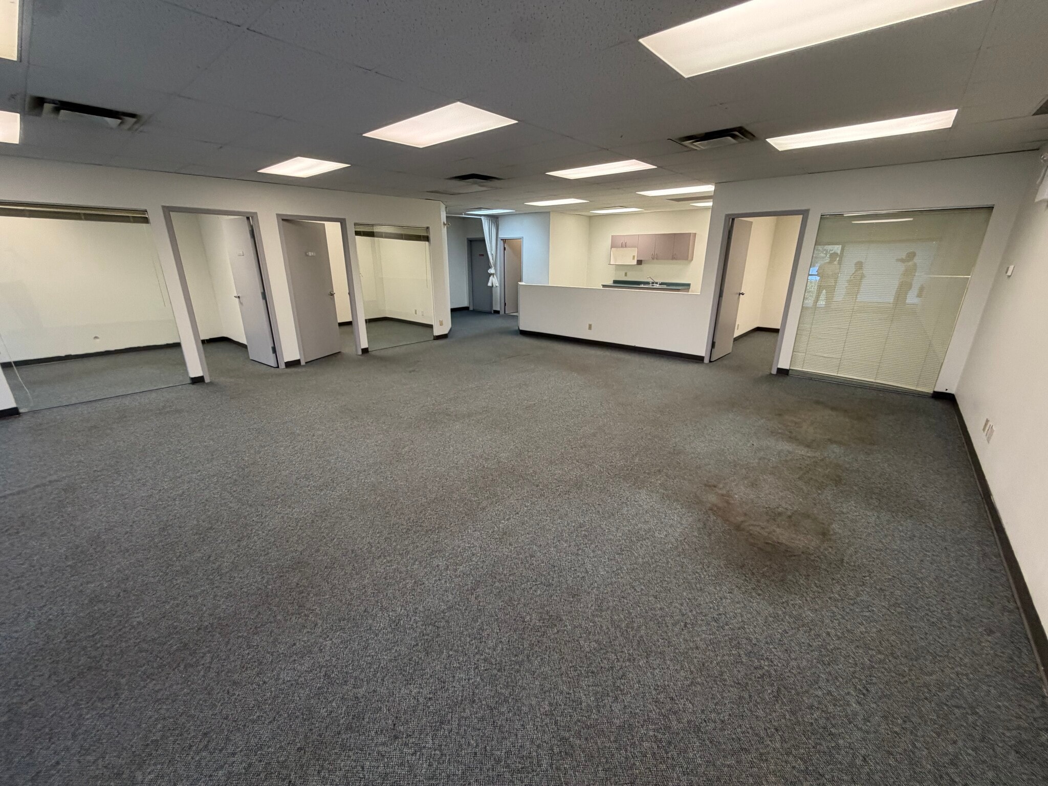 7080 River Rd, Richmond, BC for lease Interior Photo- Image 1 of 6